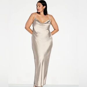 NWT Old Navy RED Satin Cowl Maxi Dress